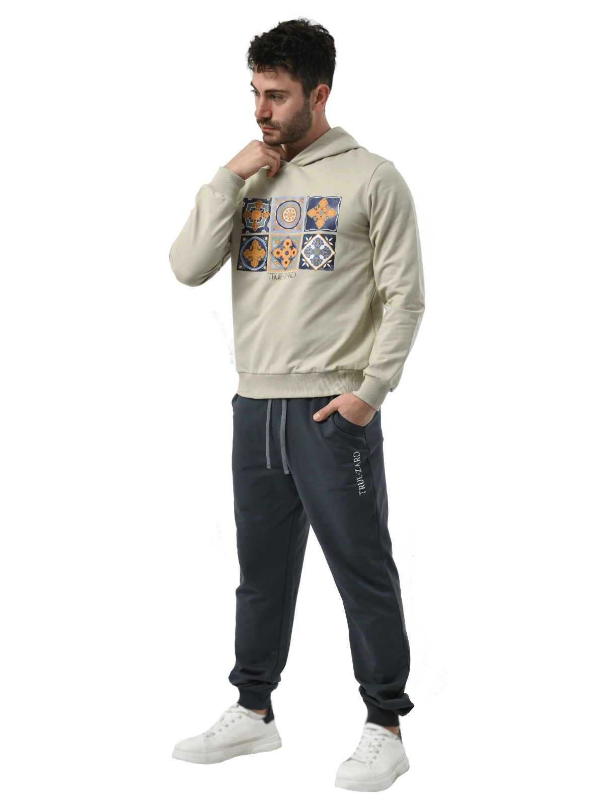 Հուդի տղամարդու/S33_4810.webp